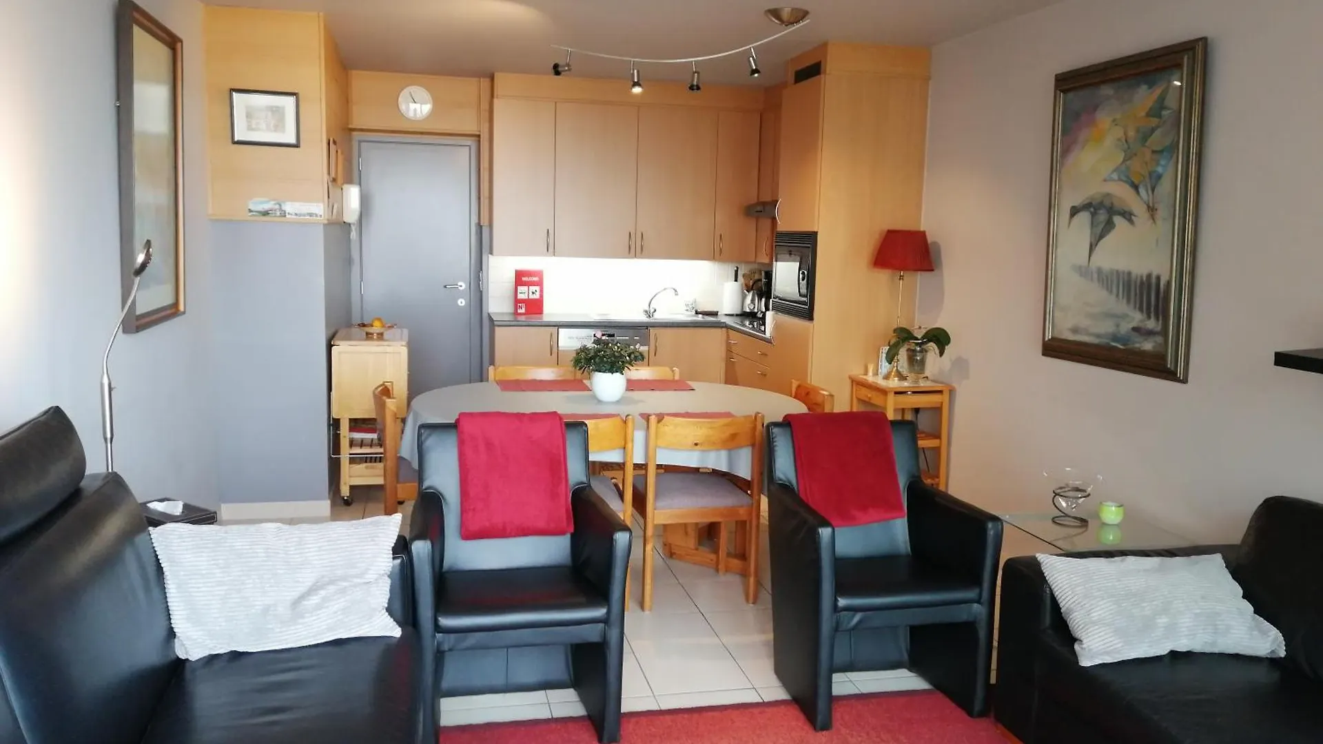 Appartement Met Zeezicht Max 6 P contacts
